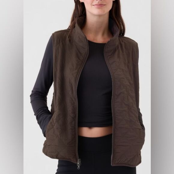 GAP Jackets & Blazers - Green Quilted Gap Vest Size Small New with Tags